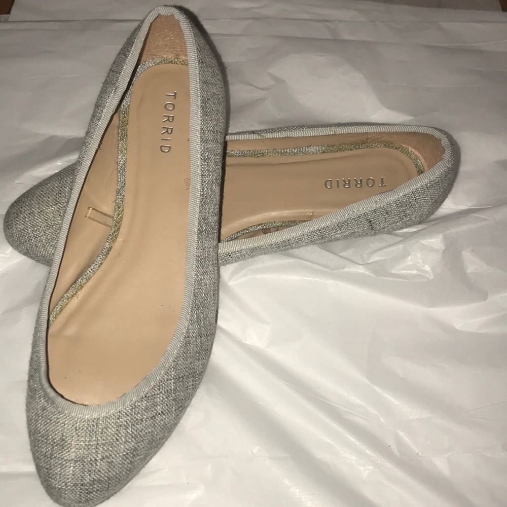💥WEEKEND SALE💥 Torrid Flats